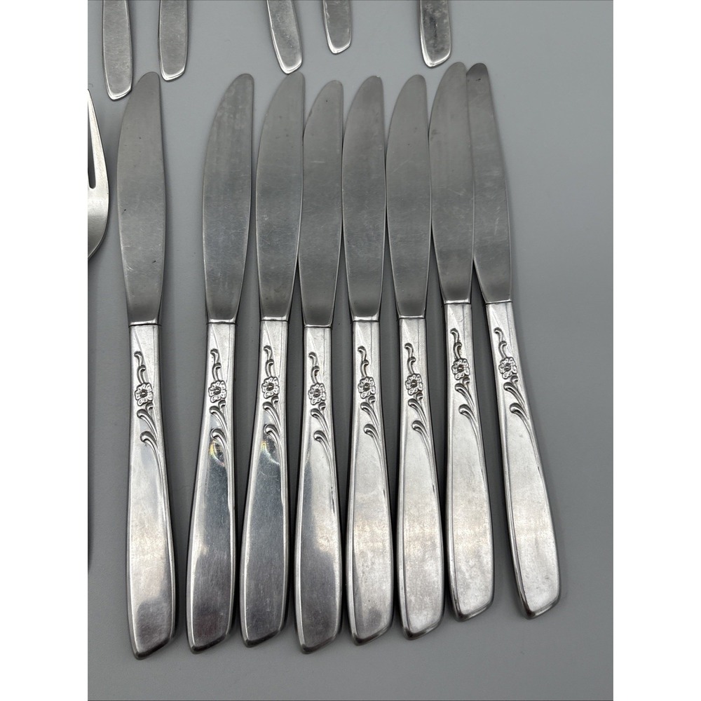 Vintage Oneida Spice Pattern 21 Pc Flatware Floral Fork Spoon Butter‎ Knife - Picture 9 of 14